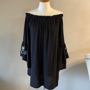 NWOT OFF THE SHOULDER DRESS STATEMENT SLEEVES FRANCESCAS BLUE RAIN size M MINI